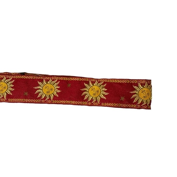 Levy’s MPJG Vintage Sun Guitar Strap Red Jacquard Gold Sun with Tan Suede Ends - Picture 7 of 12